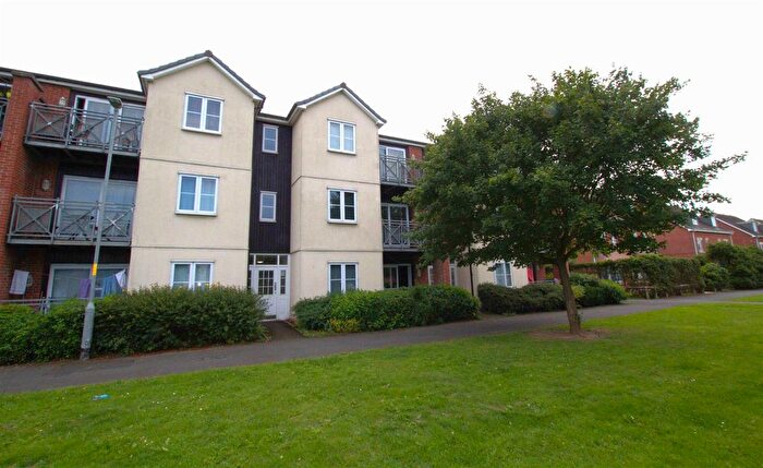 1 Bedroom Flat For Sale In Maddren Way, Middlesbrough, TS5