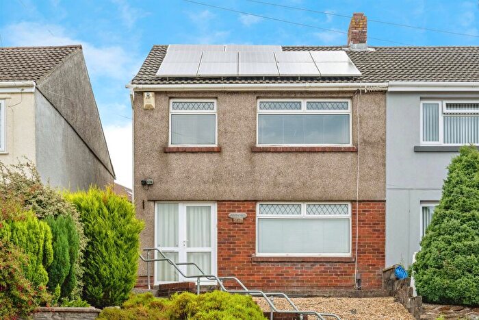 3 Bedroom Semi-Detached House For Sale In Birchgrove Road, Birchgrove, Swansea, SA7