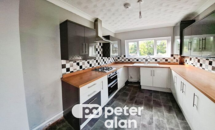 3 Bedroom Property To Rent In Carmarthen Road, Swansea, SA5