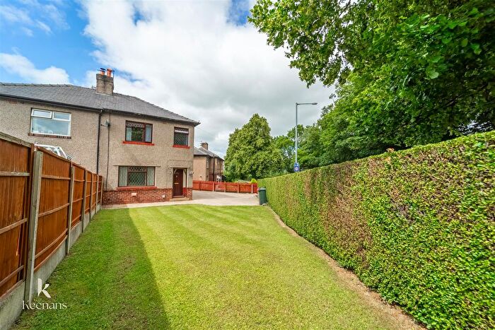 3 Bedroom Semi-Detached House For Sale In Edisford Road, Clitheroe, BB7