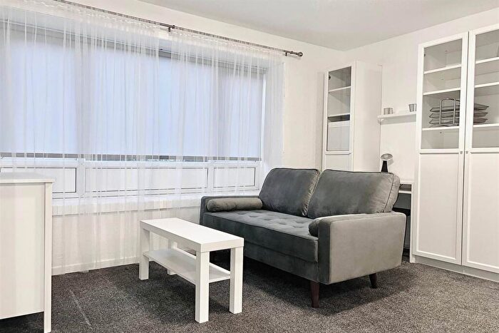 Flat To Rent In Meadow Rise, Kenton, NE5