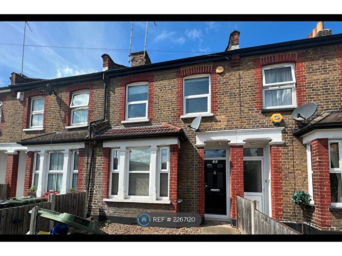 3 Bedroom Terraced House To Rent In Kingsfield Terrace, Dartford, DA1