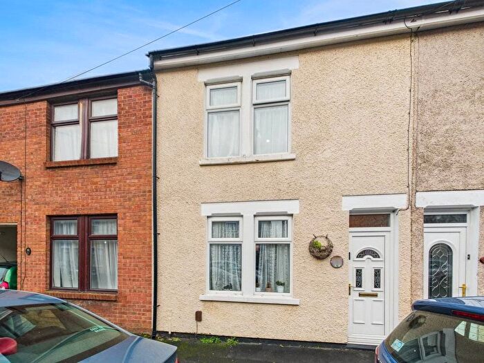 2 Bedroom Terraced House For Sale In Robinhood Street, Gloucester, Gloucestershire, GL1
