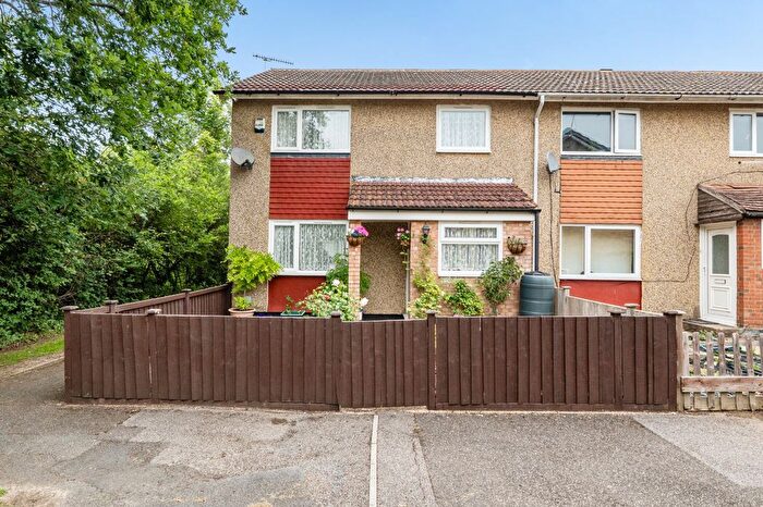 3 Bedroom End Terrace House For Sale In Speldhurst Close, Ashford, TN23