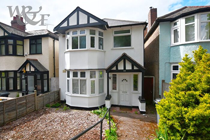 3 Bedroom Detached House For Sale In The Drive, Birmingham, B23
