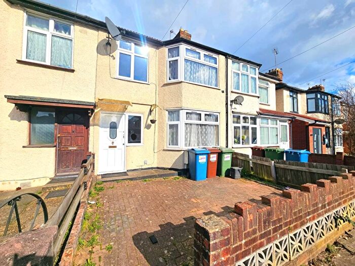 3 Bedroom Terraced House To Rent In Tudor Road, Harrow, HA3