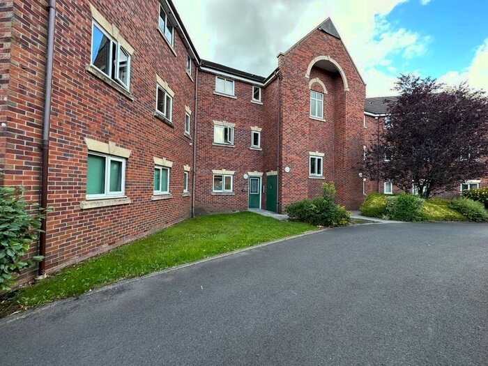 2 Bedroom Flat To Rent In Lever Court, Blackburn, BB2