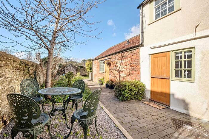 1 Bedroom Maisonette For Sale In St. Mary Street, Chippenham, SN15