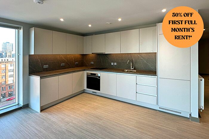 3 Bedroom Apartment To Rent In Candleriggs, Trongate, Glasgow, G1