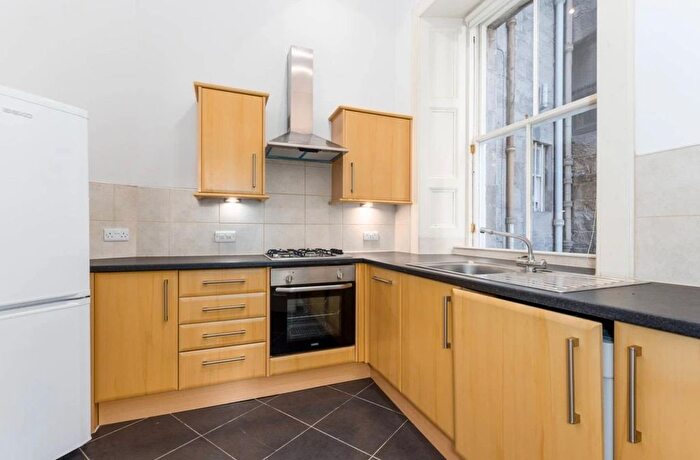 1 Bedroom Flat To Rent In Rosebery Crescent, Haymarket, Edinburgh, EH12