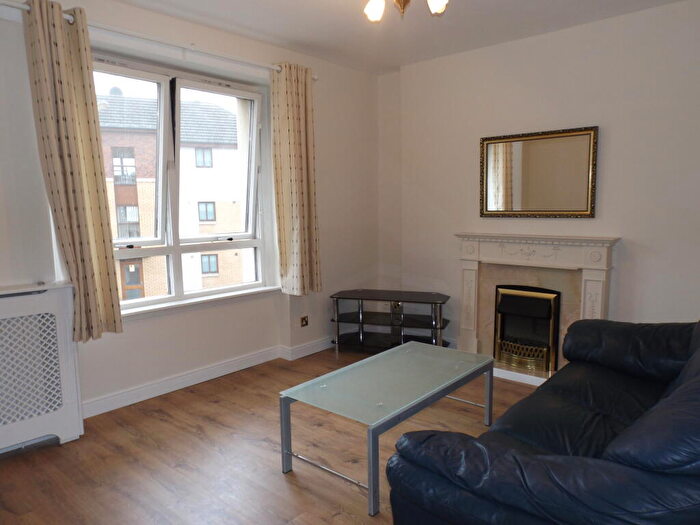 2 Bedroom Flat To Rent In Shawpark Street, Maryhill, G20