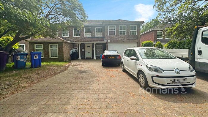 9 Bedroom Detached House For Sale In Manor Road, Aldershot, Hampshire, GU11