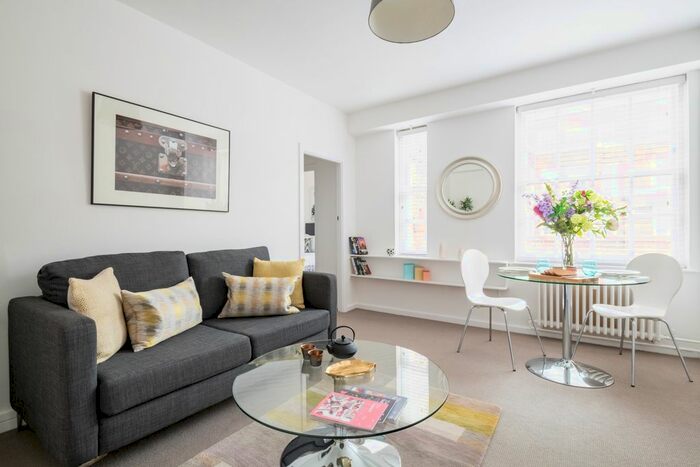 2 Bedroom Flat To Rent In Dolphin Square, London, SW1V