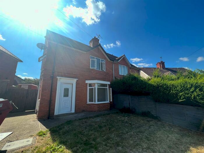 3 Bedroom House To Rent In Gorse Rise, Grantham, NG31