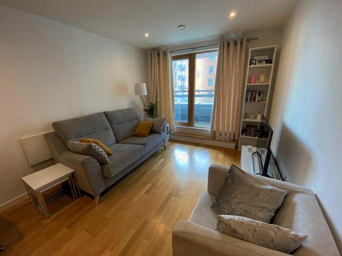 1 Bedroom Flat To Rent In Gateway West, East Street, Leeds, LS9