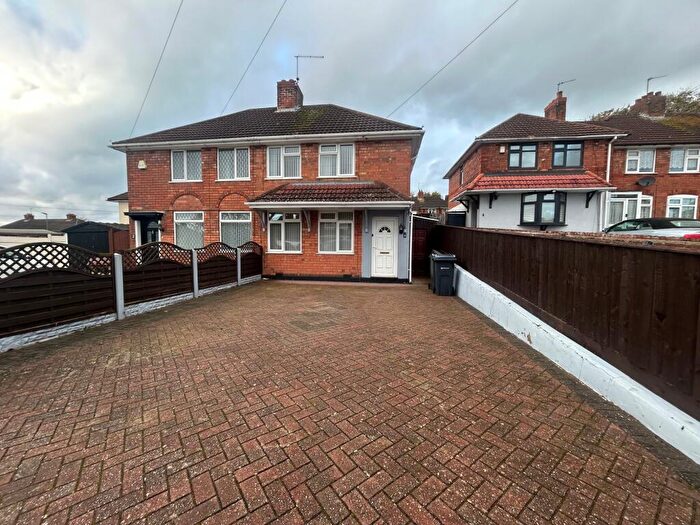 2 Bedroom House To Rent In Stanway Grove, Birmingham., B44