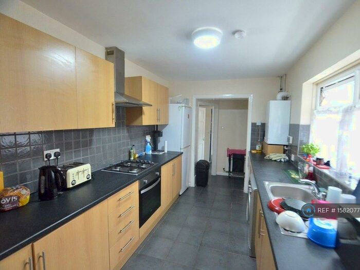 4 Bedroom Terraced House To Rent In Albany Road, Kensington, Liverpool, L7