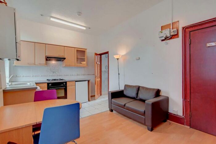 1 Bedroom Flat To Rent In Victoria Road, Finsbury Park, London, N4