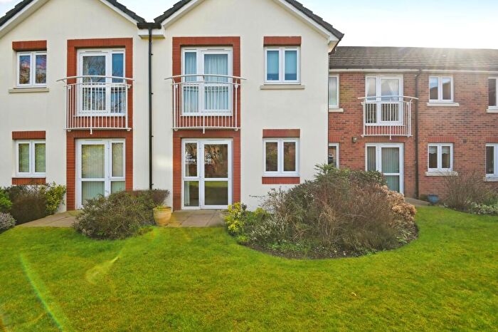 1 Bedroom Apartment For Sale In Owen Court, Sutton Coldfield, B75