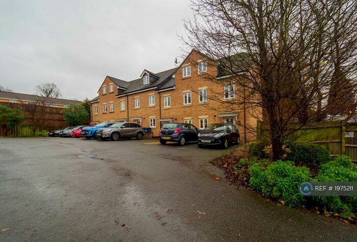 4 Bedroom Terraced House To Rent In Rosebery Mews, High Wycombe, HP13