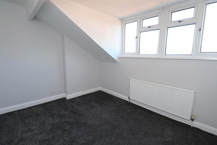 2 Bedroom End Of Terrace House To Rent In Claremont Place, Leeds, West Yorkshire, LS12