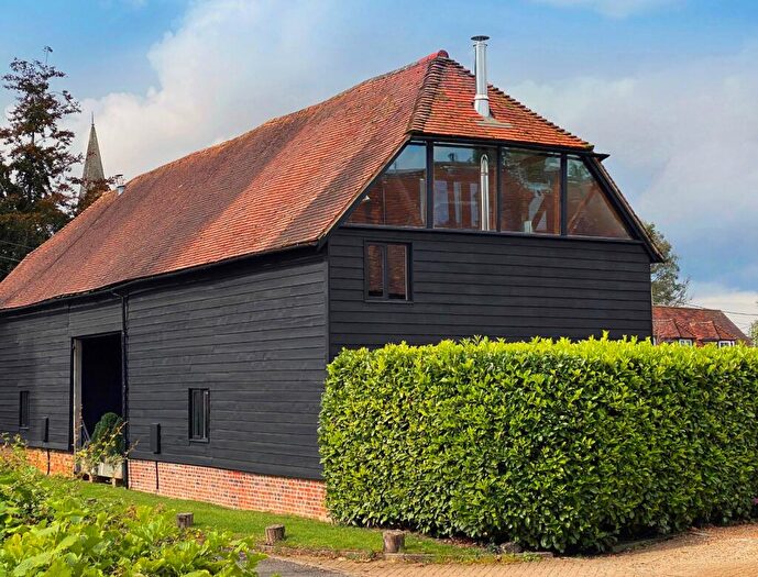 3 Bedroom Link Detached House For Sale In Lasham, Alton, Hampshire, GU34