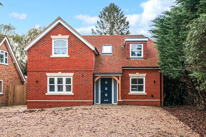 4 Bedroom Detached House For Sale In Swains Lane, Flackwell Heath, High Wycombe, HP10