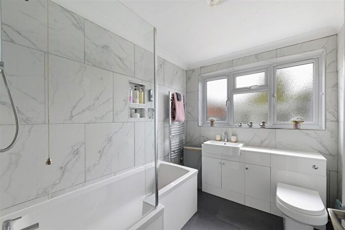 2 Bedroom Semi-Detached House For Sale In Mount Pleasant, Paddock Wood, Tonbridge, TN12