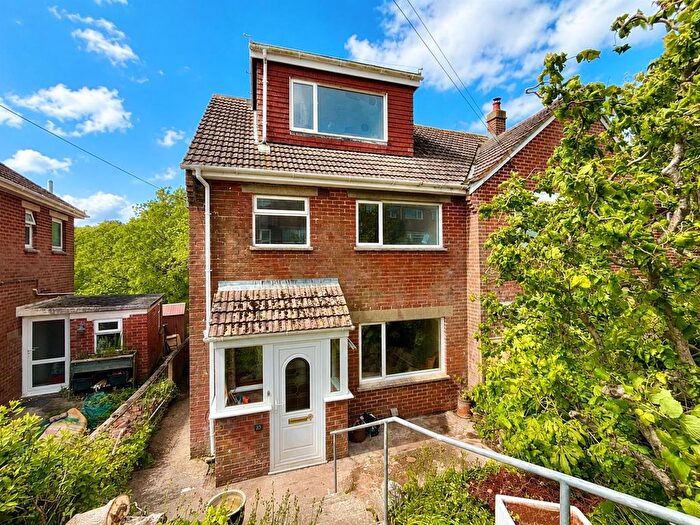 4 Bedroom End Terrace House For Sale In Elizabeth Avenue, Brixham, TQ5