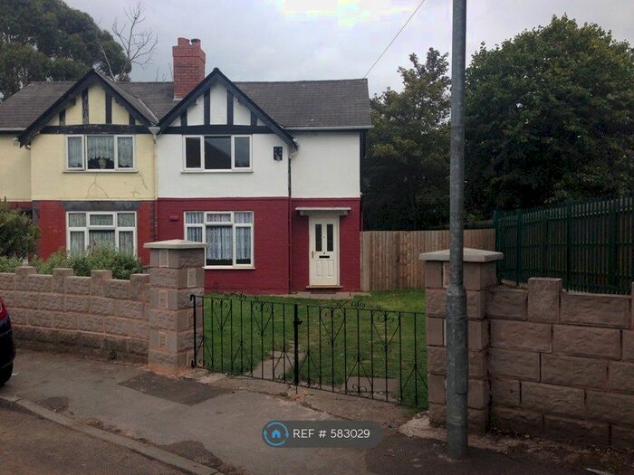 3 Bedroom Semi-Detached House To Rent In Masefield Road, Walsall, WS3