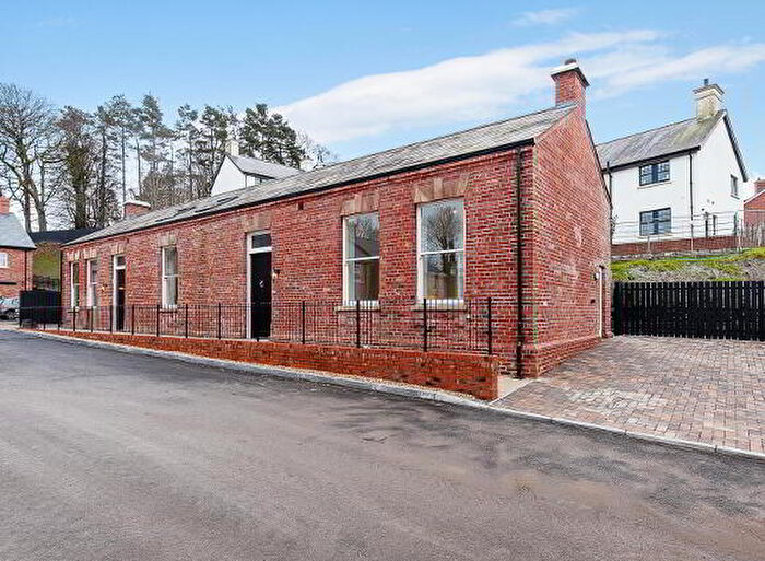 1 Bedroom Semi-detached Bungalows For Sale In Lady Ishbel Boulevard, Belfast, BT8