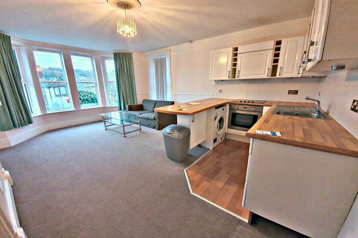 1 Bedroom Apartment To Rent In London Court, HP11