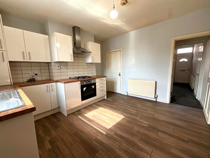 2 Bedroom Terraced House To Rent In Cheshire Road, DN1