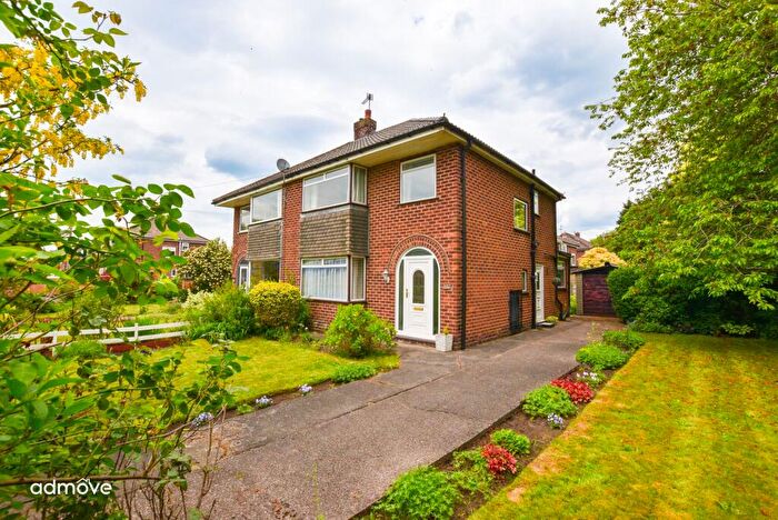3 Bedroom Semi Detached House For Sale In Moss Lane, Partington, M31