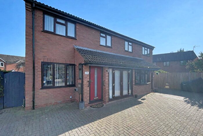 3 Bedroom Semi Detached House For Sale In Cherry Orchard, Kenilworth, CV8