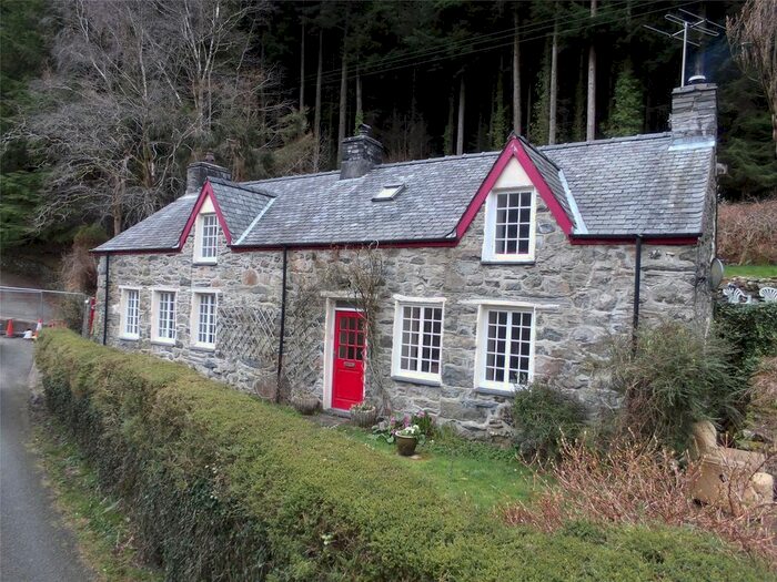 4 Bedroom Detached House For Sale In Corris, Machynlleth, Gwynedd, SY20