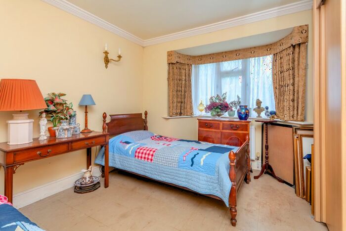 2 Bedroom Bungalow For Sale In Oakington Avenue, Amersham, HP6