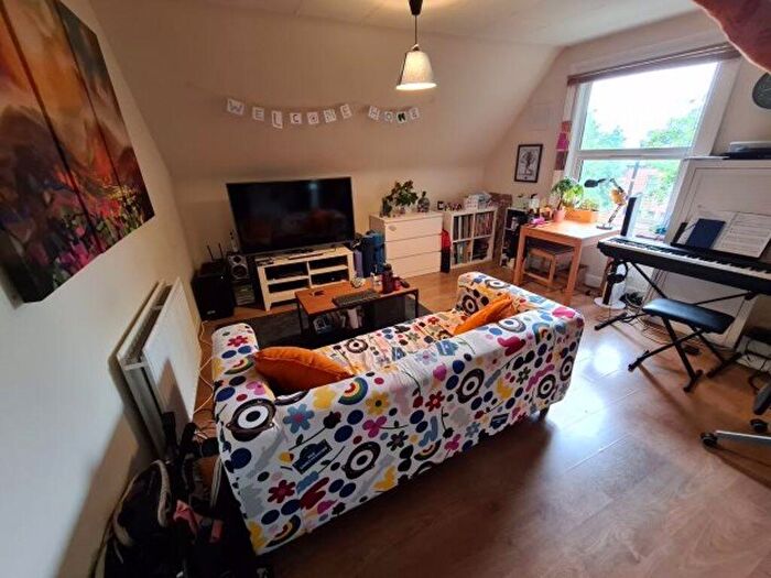 1 Bedroom House To Rent In Clarendon Road, Leeds, LS2