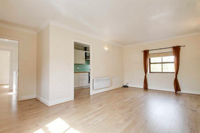 2 Bedroom Apartment To Rent In Pickering Drive, Emerson Valley, MK4