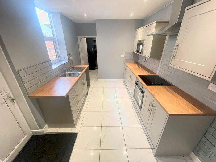 2 Bedroom Flat To Rent In Villette Road, Hendon, Sunderland, SR2