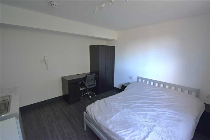 Studio To Rent In Waid Close, Room, Dartford, DA1