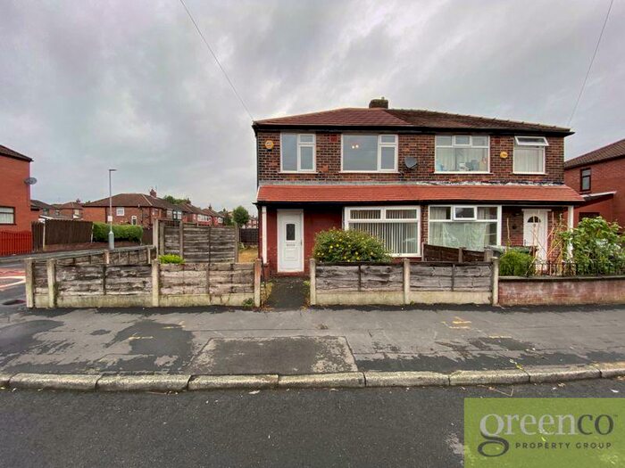 3 Bedroom Semi-Detached House To Rent In Buckingham Road, Manchester, M43