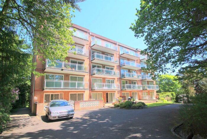 2 Bedroom Flat To Rent In Gardens Outlook, Surrey Road, BH4