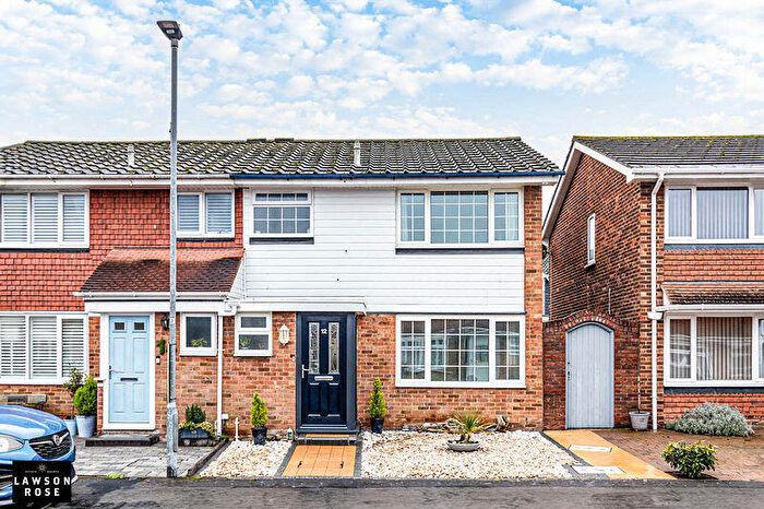 3 Bedroom Semi Detached House For Sale In Sovereign Drive, Southsea, PO4