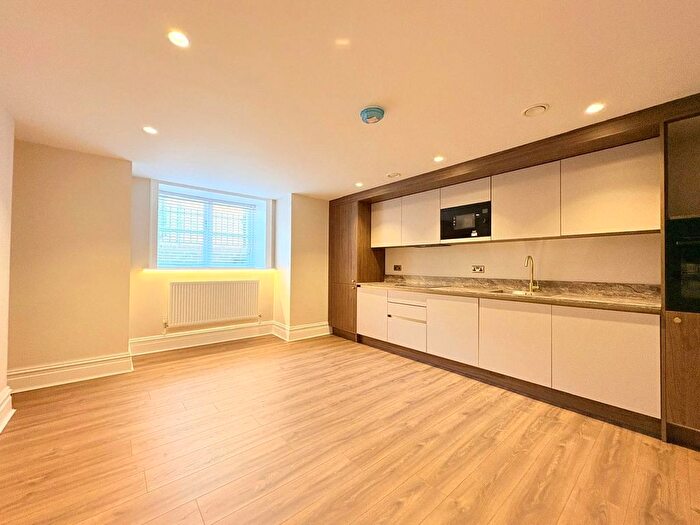 1 Bedroom Flat To Rent In Ullet Road, Princes Park, Liverpool, Merseyside, L8
