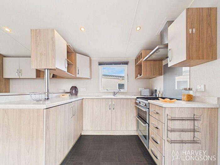 2 Bedroom Park Home For Sale In Tosside, Skipton, BD23