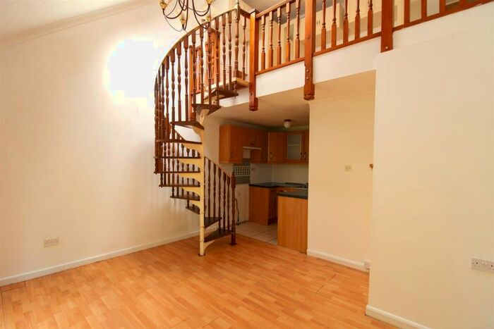 1 Bedroom Detached House To Rent In Donnington, Bradville, Milton Keynes, MK13