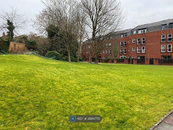 2 Bedroom Flat To Rent In Clifton, Bristol, BS8