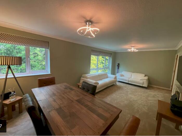 2 Bedroom Flat To Rent In Stockdale Place, Birmingham, B15