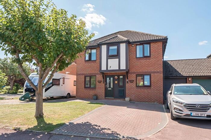 4 Bedroom Detached House For Sale In Viking Drive, Didcot, Oxfordshire, OX11